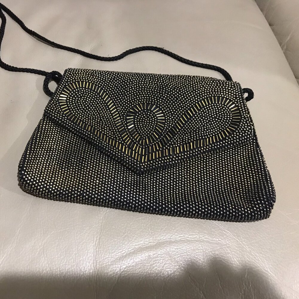 VINTAGE SMALL BEADED BAG